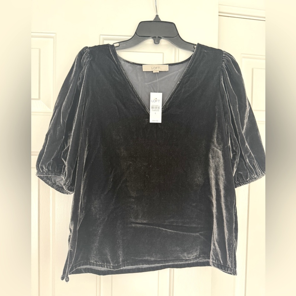 LOFT Charcoal Velvet puff sleeve top